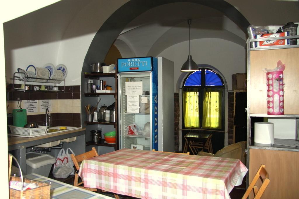 Agora Hostel カターニア エクステリア 写真