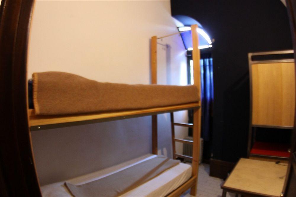 Agora Hostel カターニア エクステリア 写真